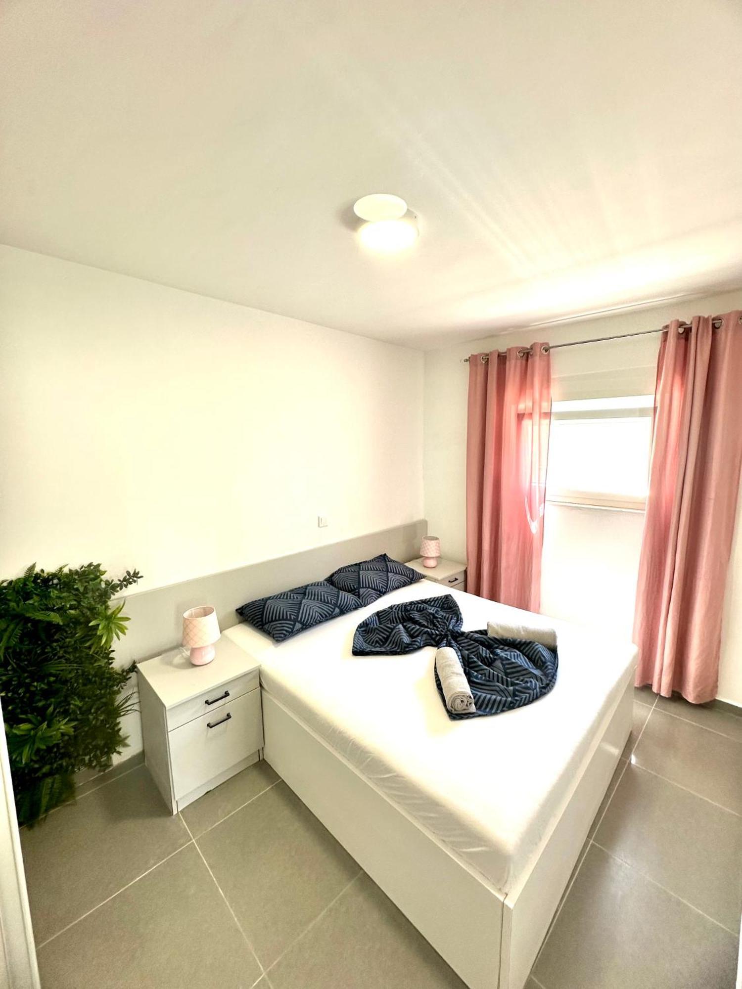Vip Deluxe Apartment Arian 노바야 외부 사진